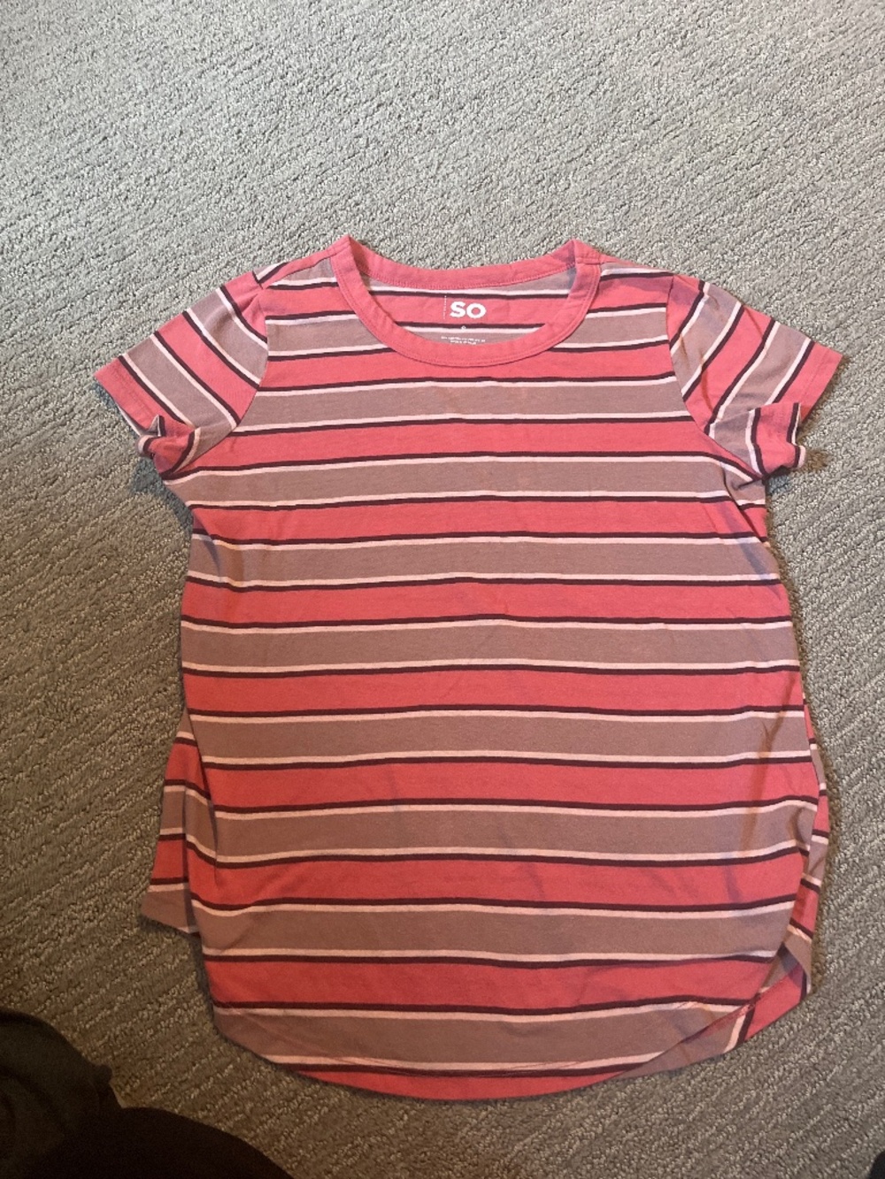 Women’s Kohls Tee size small